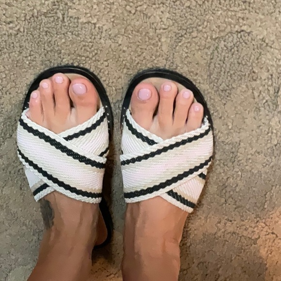 Rag and Bone Slides - Picture 5 of 6